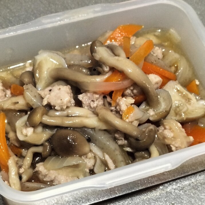 茅乃舎だしで簡単作り置き♪鶏ひき肉と野菜の煮物
